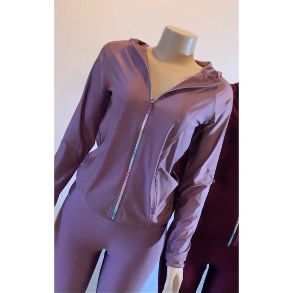 Jogging Set - image 1